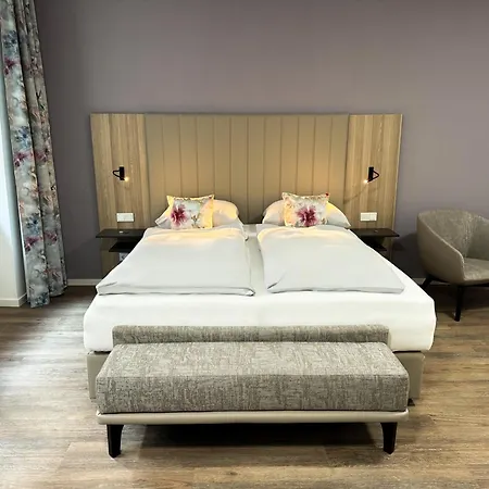 Hey! Halle - Dein Stadthotel * ハレ