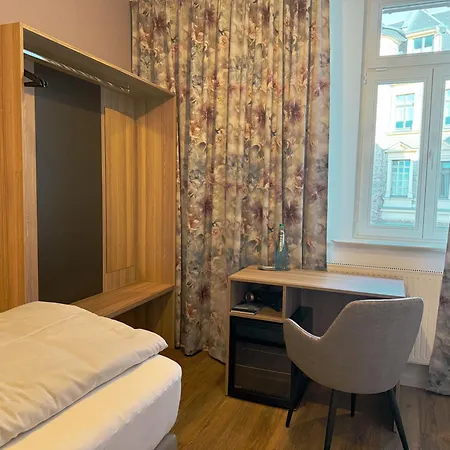 ホテル Hey! Halle - Dein Stadthotel *