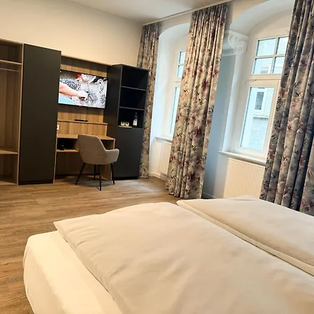 فندق Hey! Halle - Dein Stadthotel