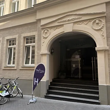 Hey! Halle - Dein Stadthotel ホテル ハレ