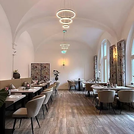 Hey! Halle - Dein Stadthotel Hotel *