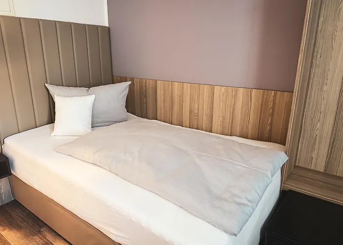 Hey! Halle - Dein Stadthotel ホテル