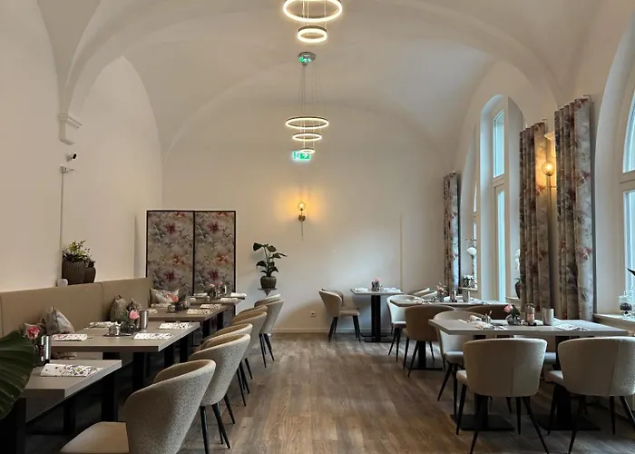 ホテル Hey! Halle - Dein Stadthotel *